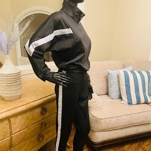 Women’s track suit